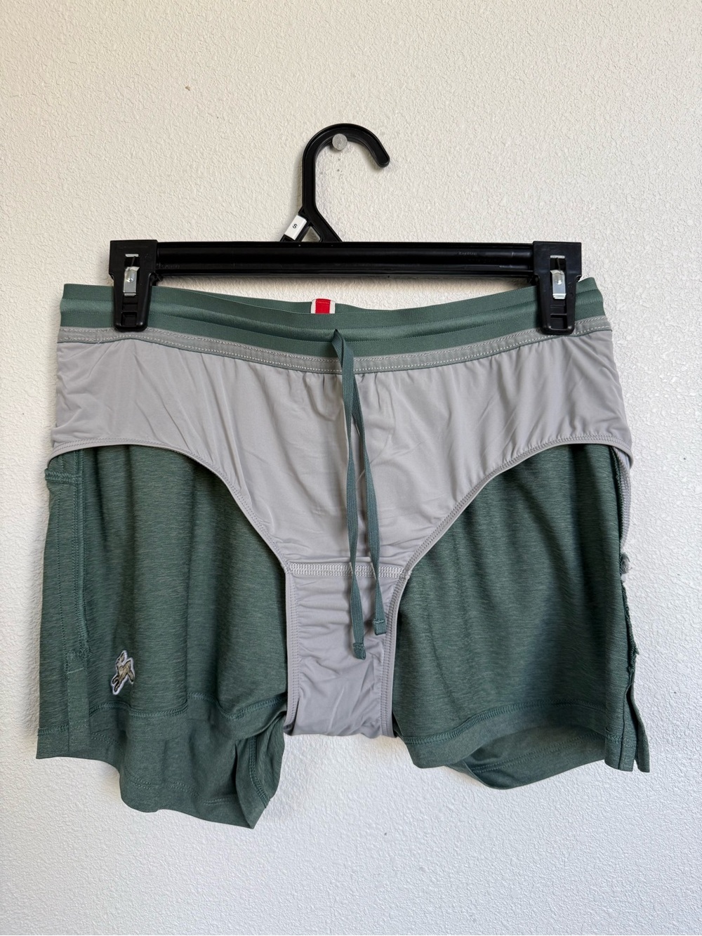 Tracksmith Women’s Running Shorts Small Sage Green Lined Performance - Picture 6 of 7